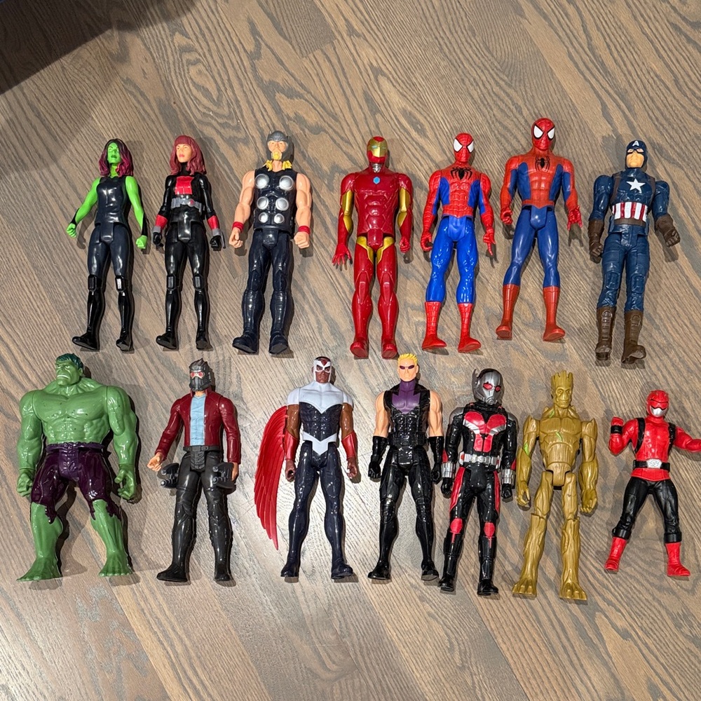 Marvel Superhero Action Figure Set of 14